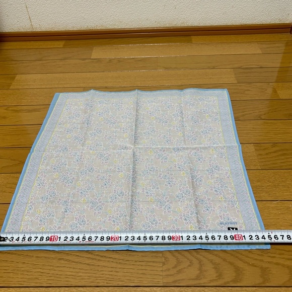 Playboy Floral Patterned Handkerchief/Bandana with Blue Border 45cm x 45cm - Picture 4 of 12